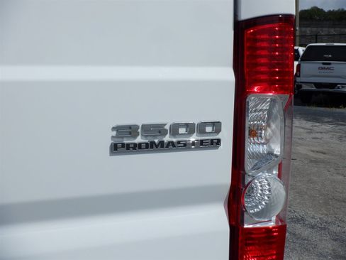 Used 2025 RAM ProMaster 3500 w/ Convenience Group FWD image 5