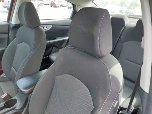 Used 2023 Kia Forte LXS FWD image 6