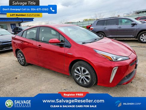 Used 2020 Toyota Prius LE AWD/4WD image 5