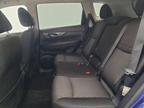 Used 2020 Nissan Rogue SV AWD/4WD image 18