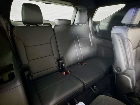 New 2026 Chevrolet Traverse LT w/ Midnight/Sport Edition AWD/4WD image 30