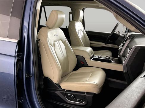 Used 2019 Ford Expedition Max Platinum AWD/4WD image 9