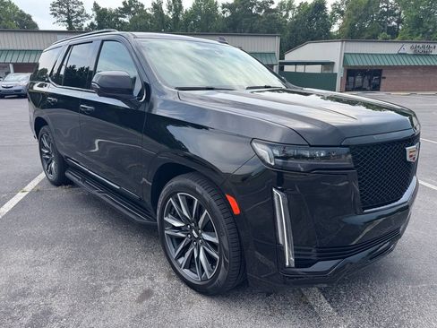 Used 2023 Cadillac Escalade Sport Platinum w/ Heavy-Duty Trailer Package AWD/4WD image 3