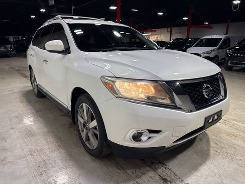 Used 2014 Nissan Pathfinder Platinum w/ Platinum Premium Package image 8