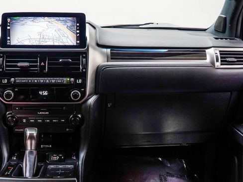 Used 2023 Lexus GX 460 Premium w/ Premium Package AWD/4WD image 18