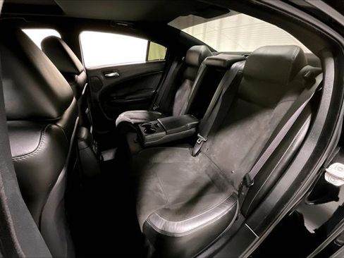 Used 2022 Dodge Charger R/T w/ Plus Group RWD image 26