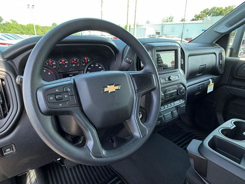 New 2026 Chevrolet Silverado 2500 Custom w/ Custom Value Package AWD/4WD image 4