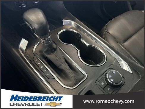 Certified 2023 Chevrolet Traverse LT w/ LT Premium Package AWD/4WD image 24