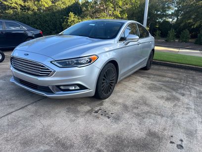 Used 2017 Ford Fusion SE w/ Fusion SE Technology Package