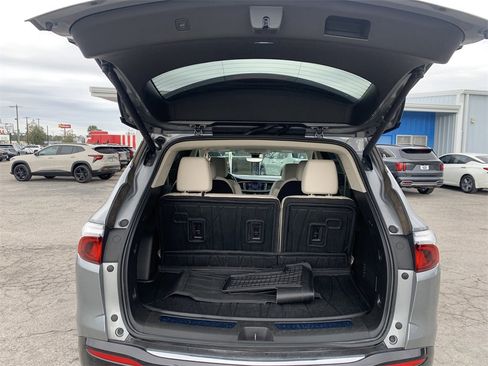 Used 2023 Buick Enclave Premium w/ Experience Buick Package image 11
