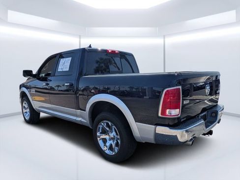 Used 2017 RAM 1500 Laramie w/ Convenience Group AWD/4WD image 5