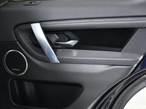 Used 2023 Land Rover Discovery Sport S image 27