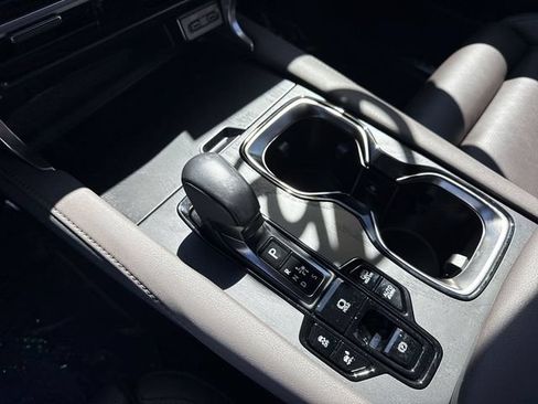 Certified 2025 Lexus RX 450h AWD w/ Convenience Package image 21