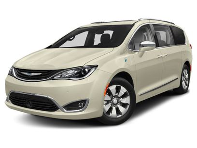 Used 2017 Chrysler Pacifica Platinum