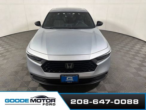 Used 2024 Honda Accord Sport image 3