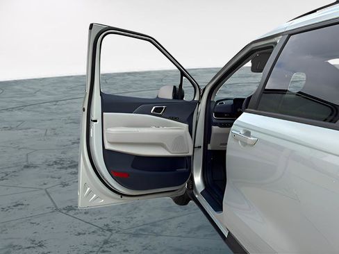 New 2026 Kia Carnival EX image 9