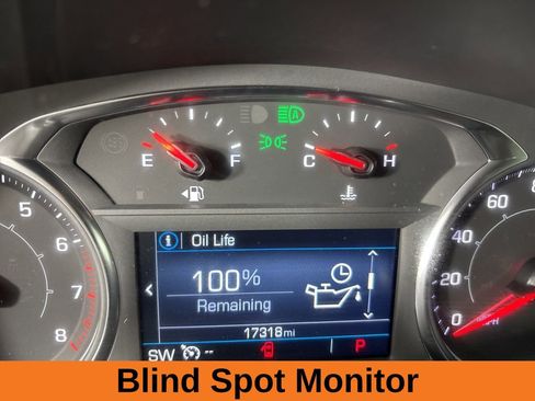 Used 2023 GMC Acadia SLE w/ Driver Convenience Package image 14