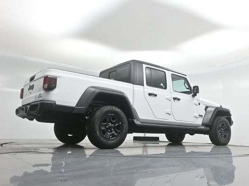 Used 2020 Jeep Gladiator Sport image 46
