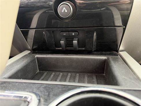 Used 2014 Ford Expedition Limited w/ Equipment Group 301A image 12