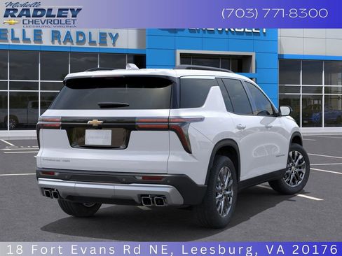 New 2026 Chevrolet Traverse LT w/ Enhanced Driving Package image 4
