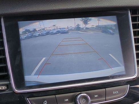 Used 2021 Buick Encore Preferred w/ Safety Package image 22