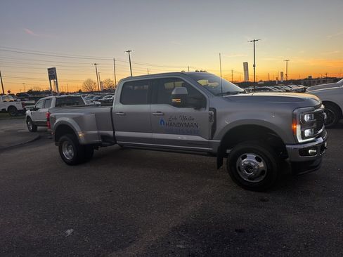 Used 2023 Ford F350 Lariat w/ Lariat Ultimate Package image 17