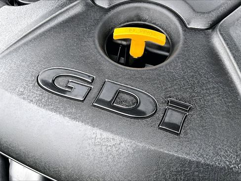 Used 2018 Hyundai Elantra GT FWD image 31