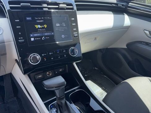 Used 2023 Hyundai Tucson SEL FWD image 10