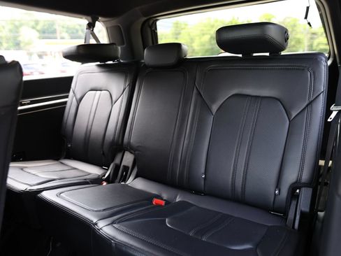 Used 2020 Ford Expedition Max Limited AWD/4WD image 24