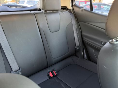 Used 2025 Buick Encore GX Preferred image 37