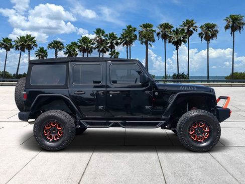 Used 2024 Jeep Wrangler Unlimited Sport AWD/4WD image 3