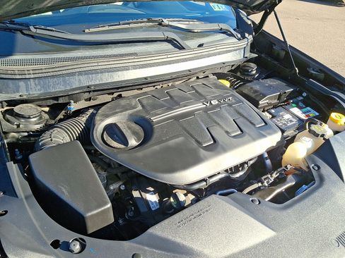 Used 2019 Jeep Cherokee Limited image 31