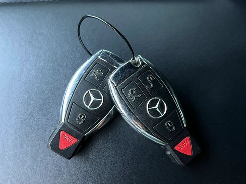 Used 2012 Mercedes-Benz S 63 AMG image 16