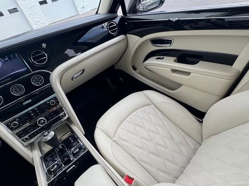 Used 2019 Bentley Mulsanne Speed RWD image 16