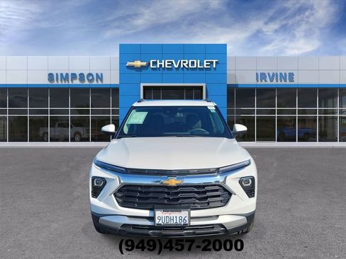 Used 2026 Chevrolet TrailBlazer LT w/ Driver Confidence Package image 3