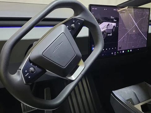 Used 2024 Tesla Cybertruck AWD Crew Cab image 7