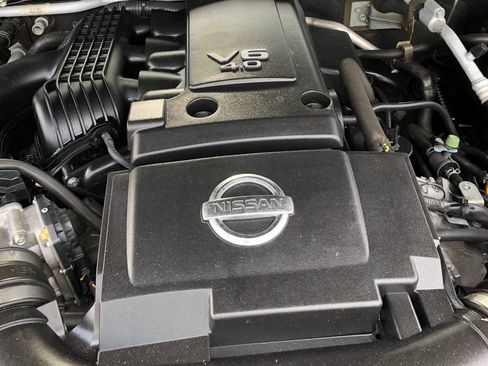 Used 2016 Nissan Frontier SV w/ SV Value Truck Package RWD image 11