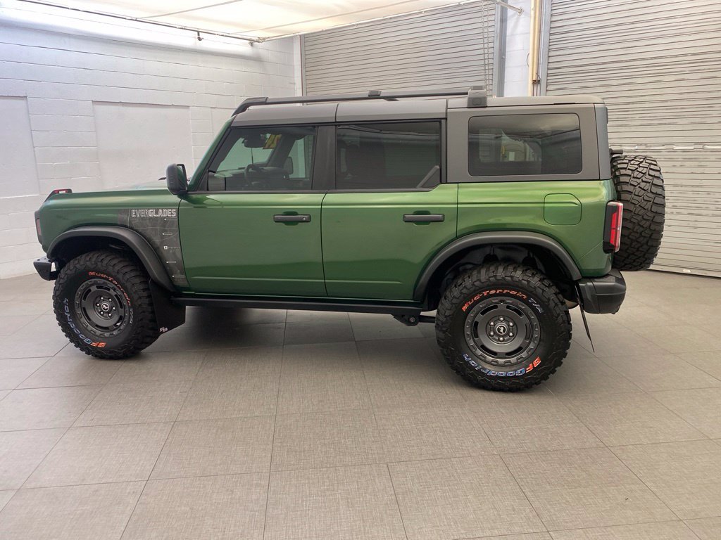 Used 2024 Ford Bronco Everglades AWD/4WD image 5