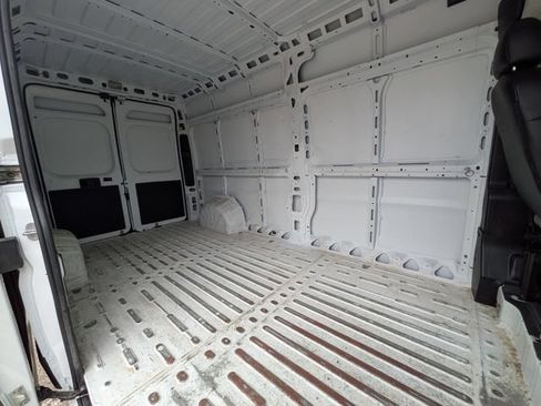 Used 2023 RAM ProMaster 2500 FWD image 8