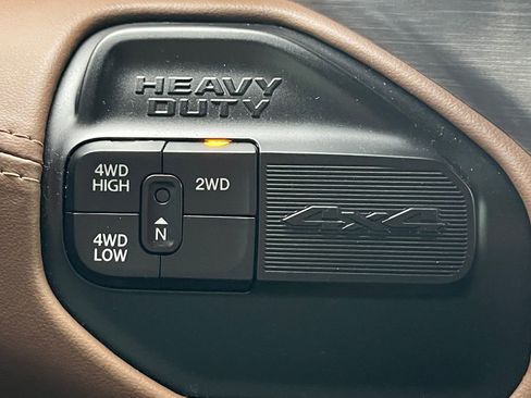 Used 2023 RAM 3500 Limited image 10