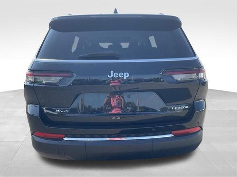 Used 2023 Jeep Grand Cherokee L Laredo AWD/4WD image 16