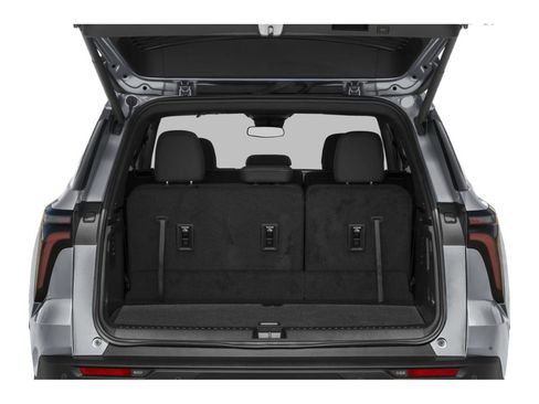 Used 2024 Chevrolet Traverse LS w/ Midnight/Sport Edition FWD image 6