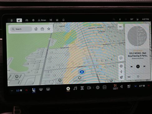 Used 2023 Rivian R1S Adventure AWD/4WD image 25