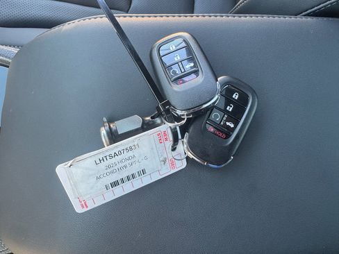 Used 2025 Honda Accord Sport image 29