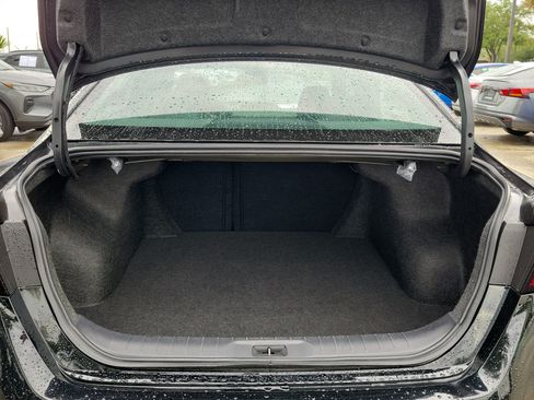 Certified 2025 Nissan Altima 2.5 S FWD image 9