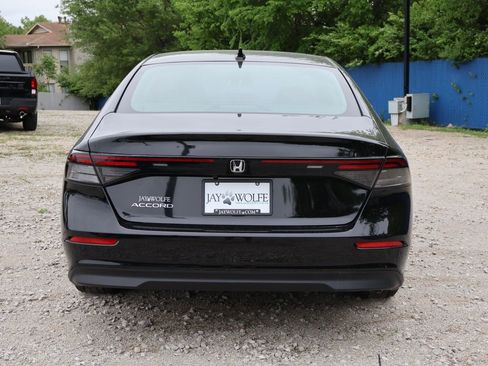 New 2026 Honda Accord SE image 3