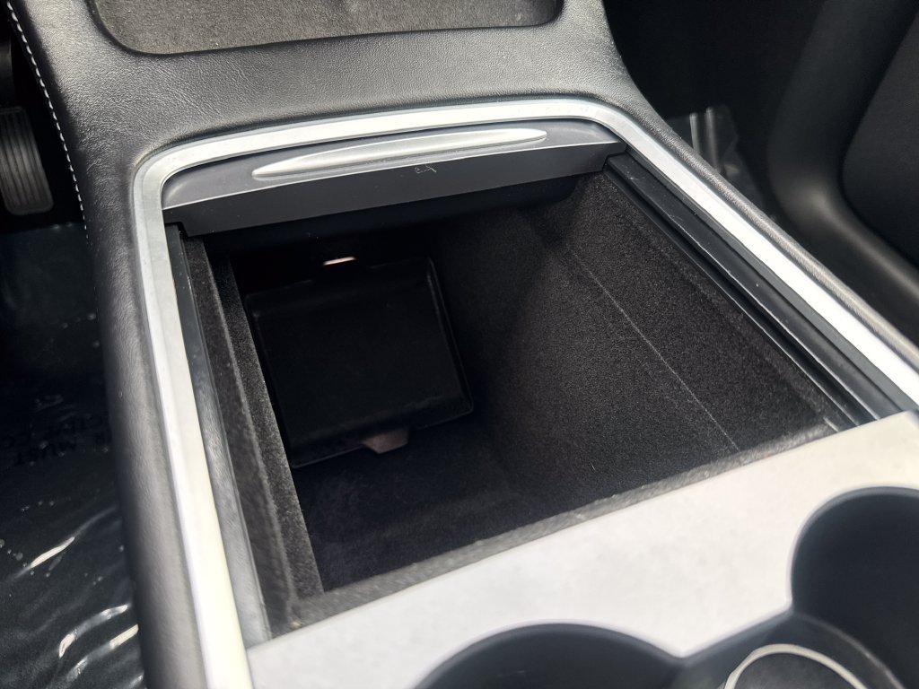 Used 2023 Tesla Model Y Long Range AWD/4WD image 27