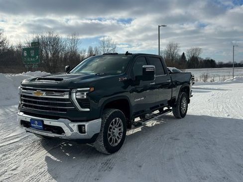 New 2026 Chevrolet Silverado 2500 LTZ w/ LTZ Convenience Package image 8