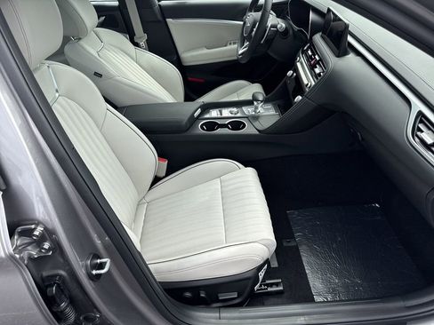 New 2025 Genesis G70 2.5T w/ Sport Prestige Package image 16