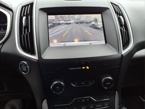 Used 2020 Ford Edge SEL w/ Convenience Package image 18